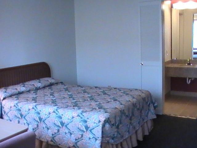 Hometown Inn Galion Quarto foto