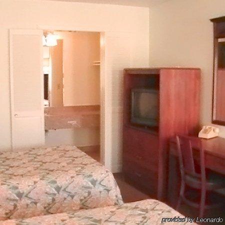 Hometown Inn Galion Quarto foto