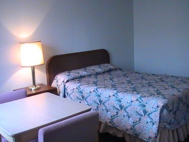 Hometown Inn Galion Quarto foto